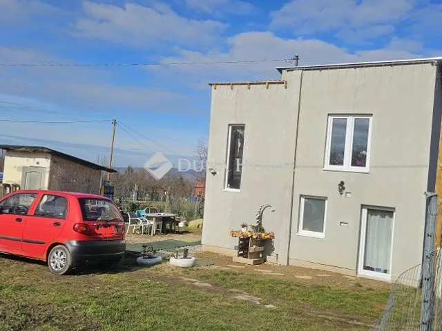 Eladó ház Pellérd, Szőlőhegy 35 nm