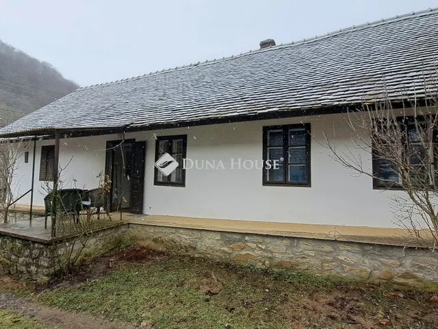 Eladó ház Óbánya 75 nm