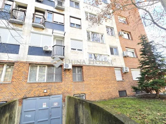 Kiadó kereskedelmi és ipari ingatlan Pécs 24 nm