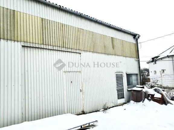 Kiadó kereskedelmi és ipari ingatlan Pécs 73 nm