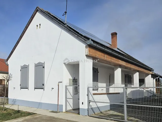 Kiadó ház Palkonya 85 nm