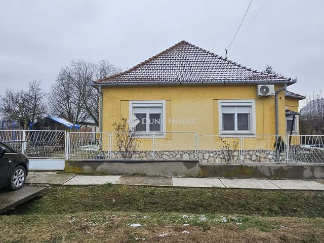 Eladó ház Kistótfalu, Bem apó utca 97 nm