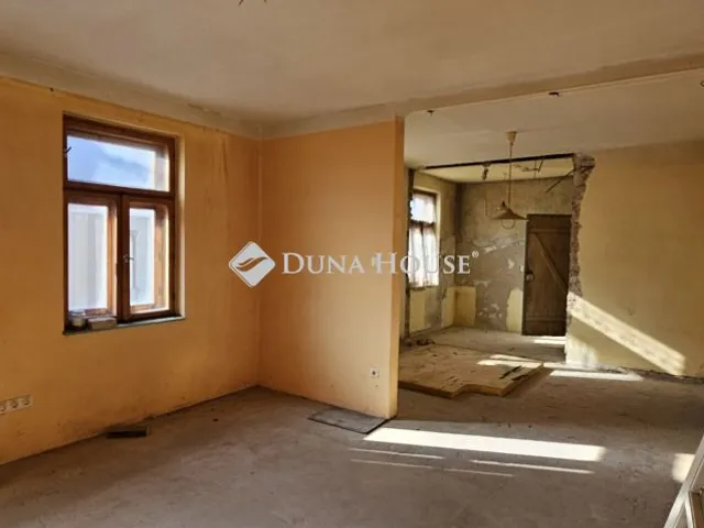 Eladó lakás Pécs 119 nm