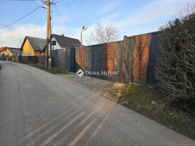 Eladó telek Gyód, Felső út 863 nm
