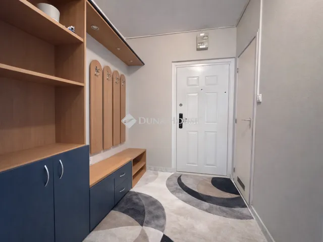 Eladó lakás Pécs, Lahti utca 70 nm