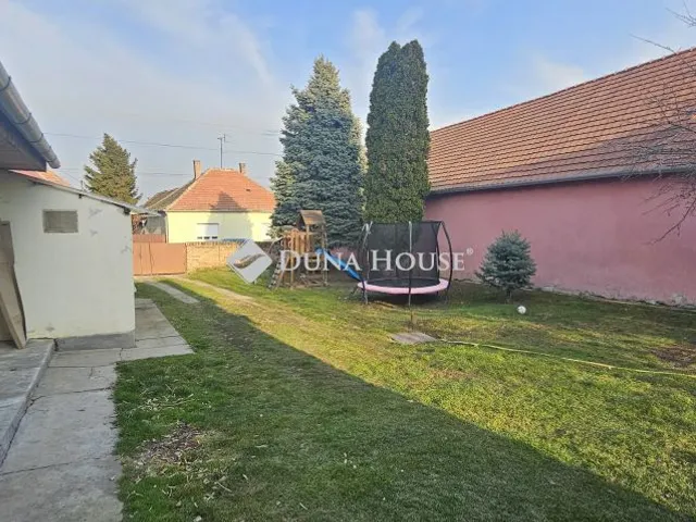 Eladó ház Véménd 80 nm
