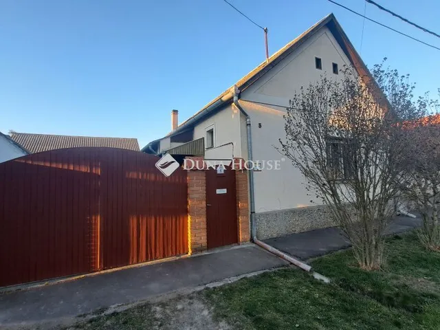 Eladó ház Udvar 85 nm