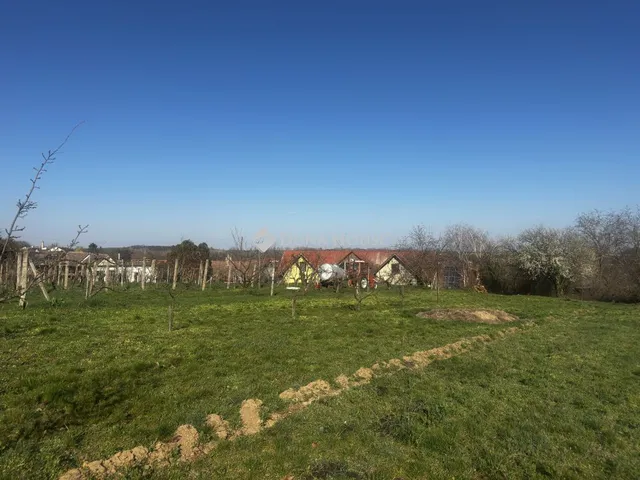 Eladó telek Villány 1844 nm