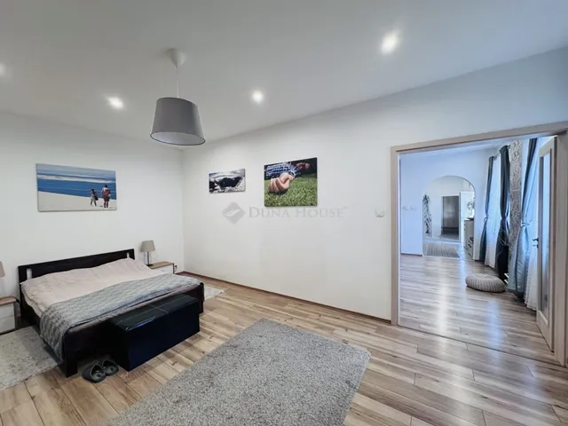 Eladó ház Pécs, Rácvárosi út 100 nm