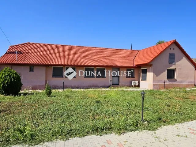 Eladó ház Bátaszék 115 nm