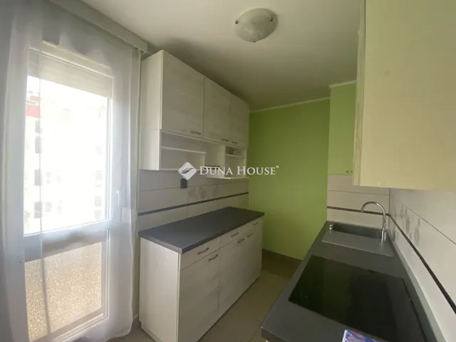 Eladó lakás Pécs 64 nm