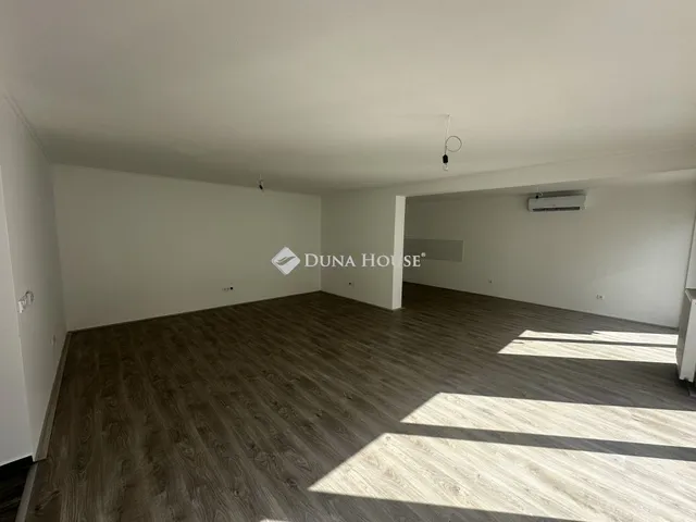 Eladó lakás Pellérd 135 nm