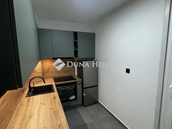 Eladó lakás Kaposvár, Honvéd utca 47 nm