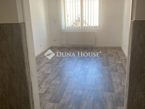 Eladó lakás Pécs 635 nm