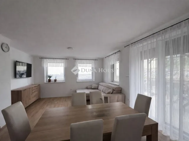 Eladó ház Pécsvárad, Széchenyi utca 155 nm