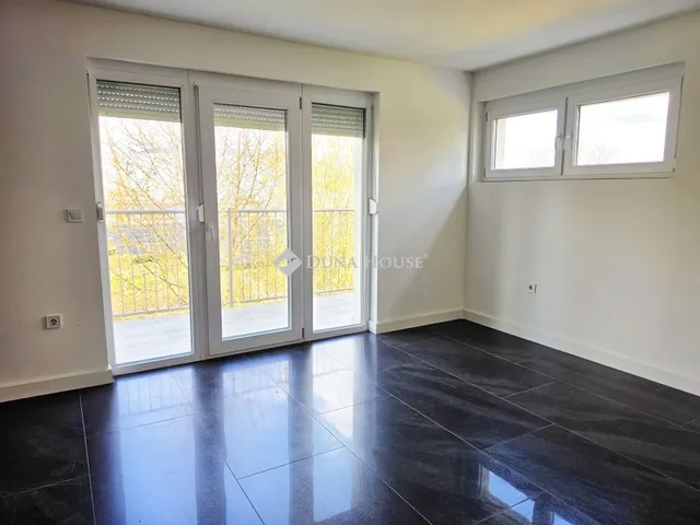 Kiadó lakás Pécs 62 nm