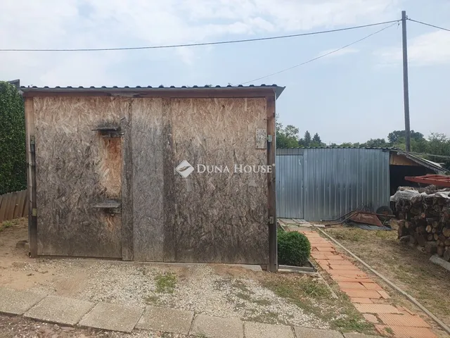 Eladó ház Pécs, Nagymáli út 40 nm