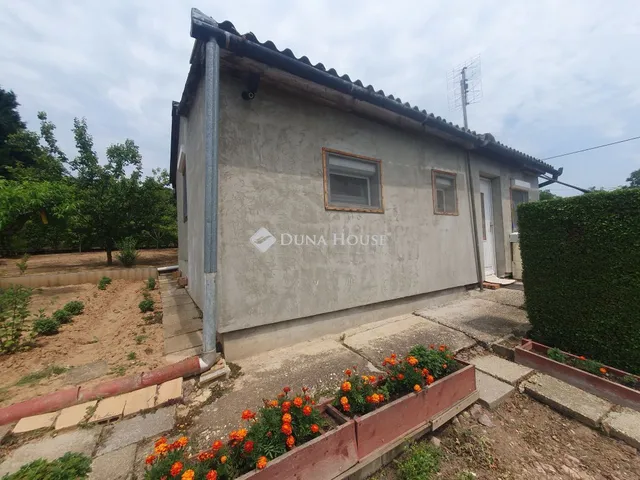 Eladó ház Pécs, Nagymáli út 40 nm