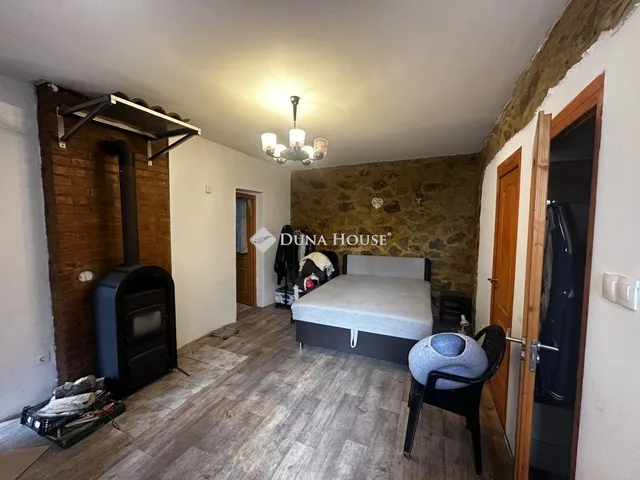 Eladó üdülő és hétvégi ház Mánfa, Zártkert 51 nm