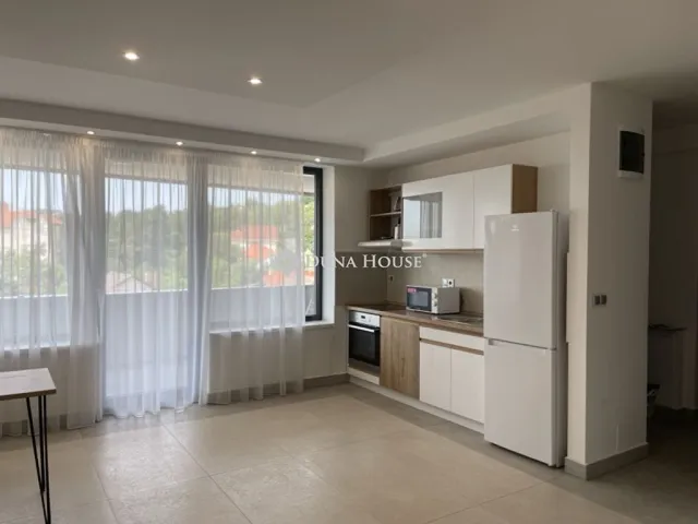 Kiadó lakás Pécs 66 nm