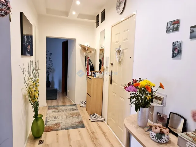 Eladó lakás Pécs, Kodály Zoltán utca 52 nm