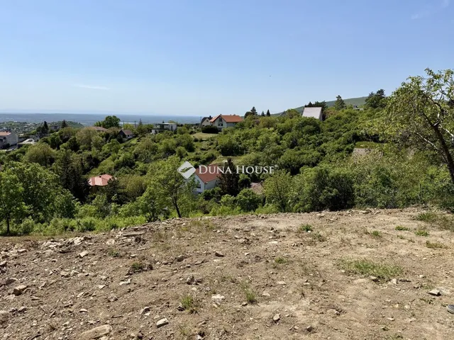 Eladó telek Pécs, Szkókó tető dűlő 1100 nm