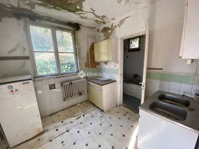 Eladó telek Pécs, Középdeindoli út 2670 nm