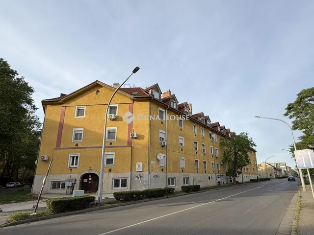 Eladó lakás Pécs 63 nm