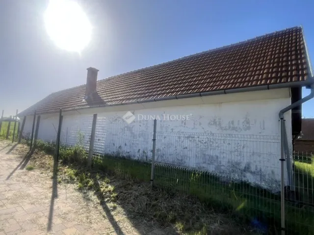 Eladó ház Nagykozár 100 nm
