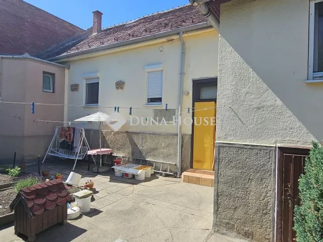 Eladó ház Pécs 111 nm