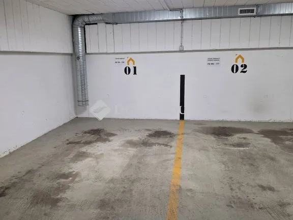 Kiadó garázs Pécs 15 nm