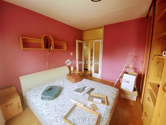 Kiadó lakás Pécs, Eszék utca 50 nm