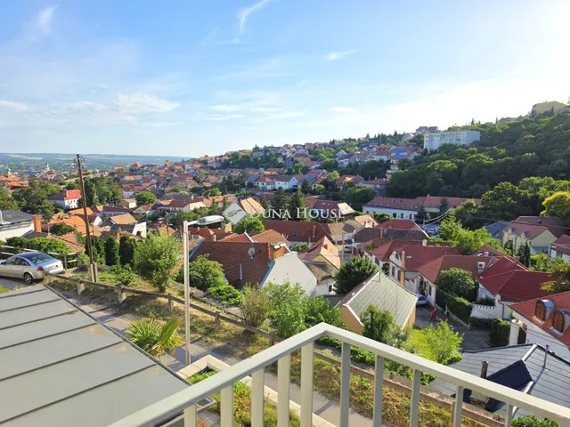 Eladó lakás Pécs 116 nm