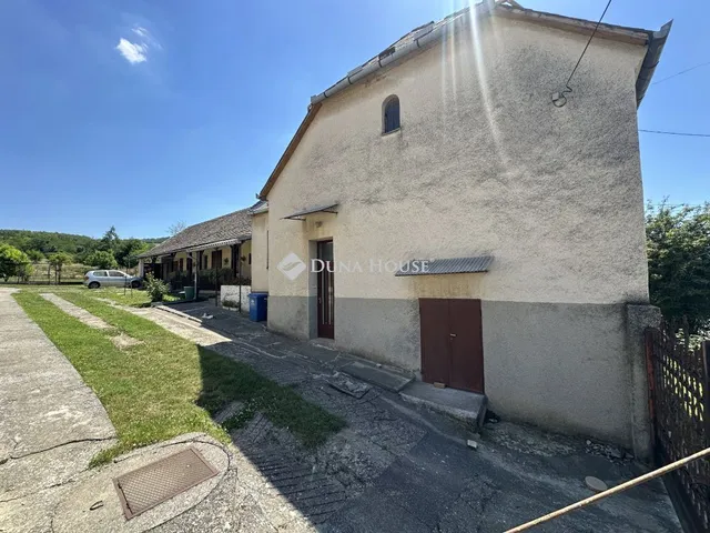 Eladó ház Máriakéménd, Rákóczi Ferenc utca 246 nm