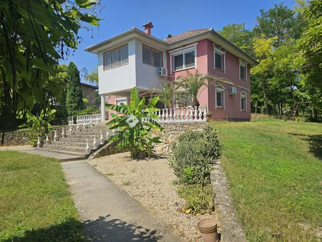 Eladó ház Bóly 141 nm