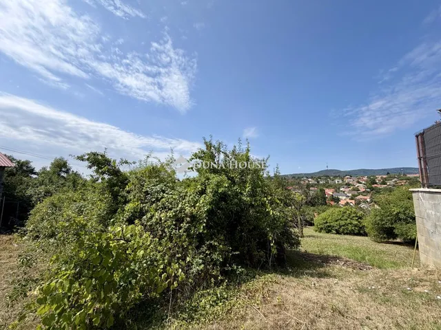Eladó telek Pécs 1316 nm