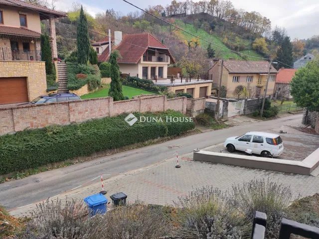 Eladó lakás Pécs, Holló dűlő 153 nm