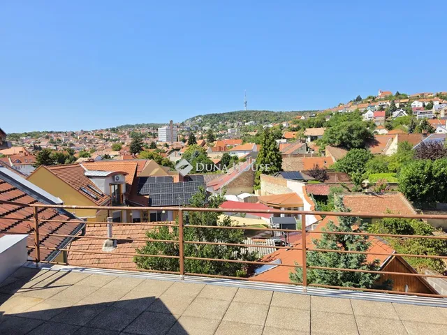 Kiadó lakás Pécs 94 nm