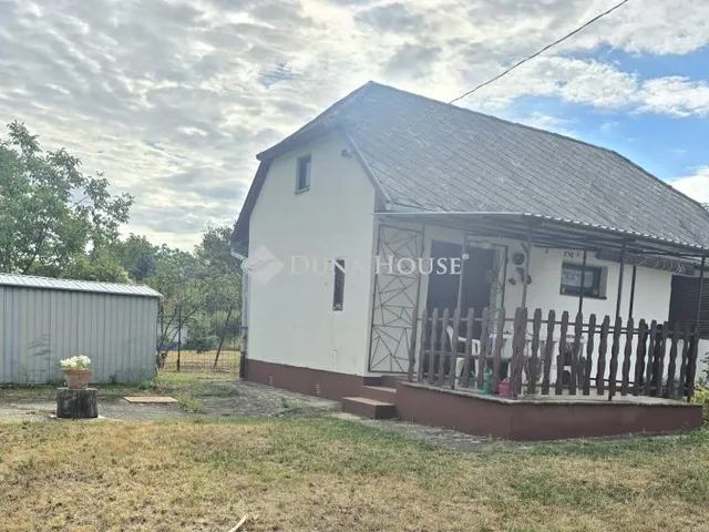Eladó nyaraló Pellérd, Zártkert 30 nm