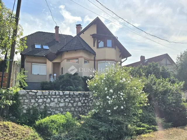 Eladó ház Pécs, Korsó dűlő 150 nm