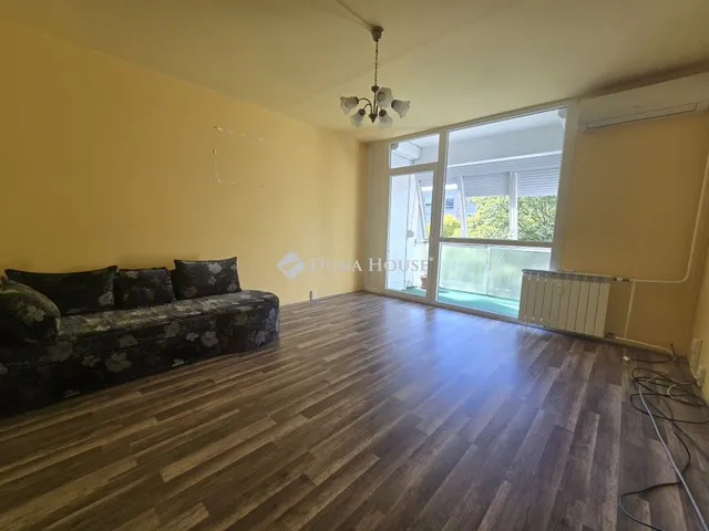 Eladó lakás Pécs, Nagy Imre út 62 nm