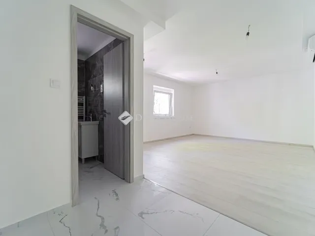 Eladó lakás Rétság 29 nm