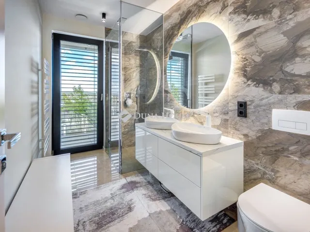 Kiadó ház Budapest III. kerület 343 nm