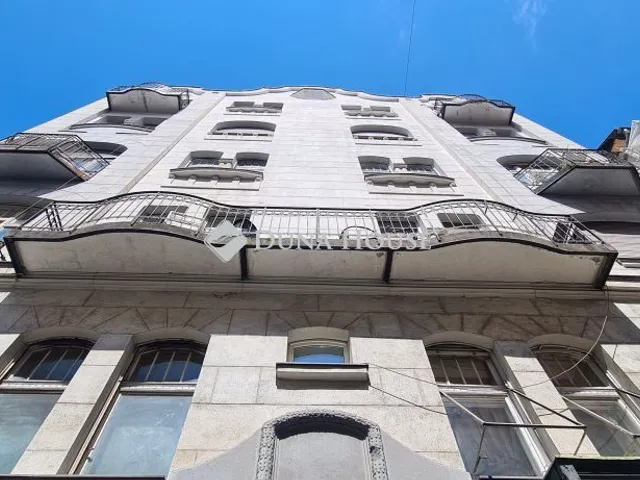 Eladó lakás Budapest VI. kerület 67 nm