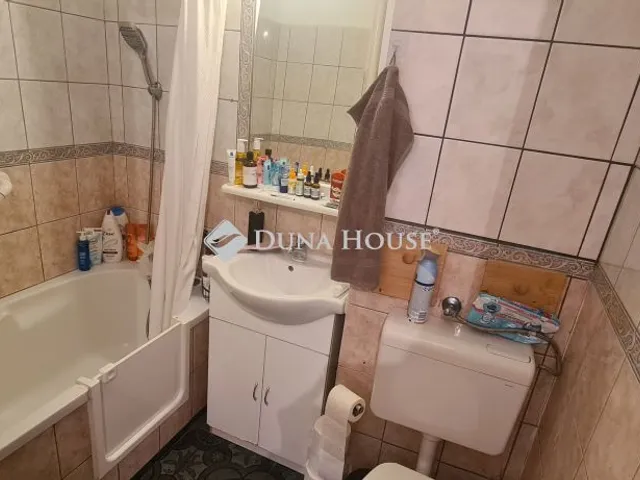 Eladó lakás Budapest III. kerület 51 nm