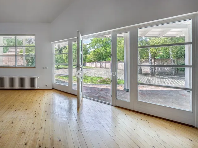 Eladó ház Budapest III. kerület 480 nm