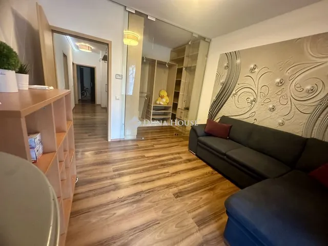 Eladó lakás Budapest III. kerület, Nánási út 55 nm