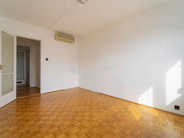 Eladó lakás Budapest III. kerület 73 nm