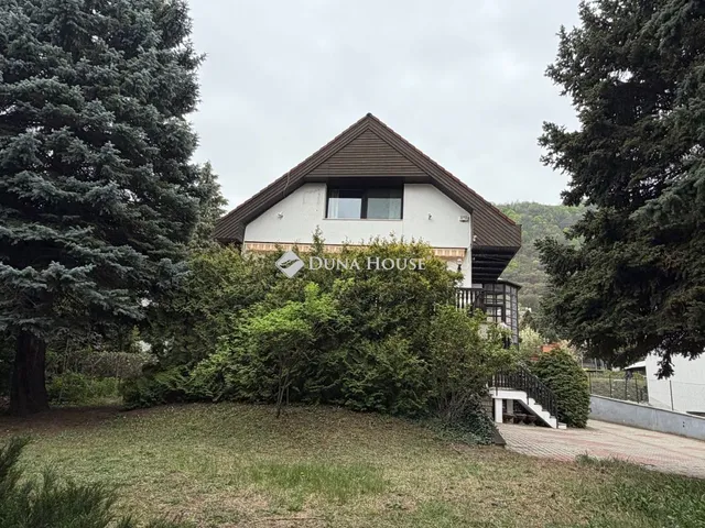 Eladó ház Budapest III. kerület 186 nm