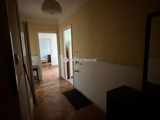 Eladó lakás Budapest III. kerület 41 nm
